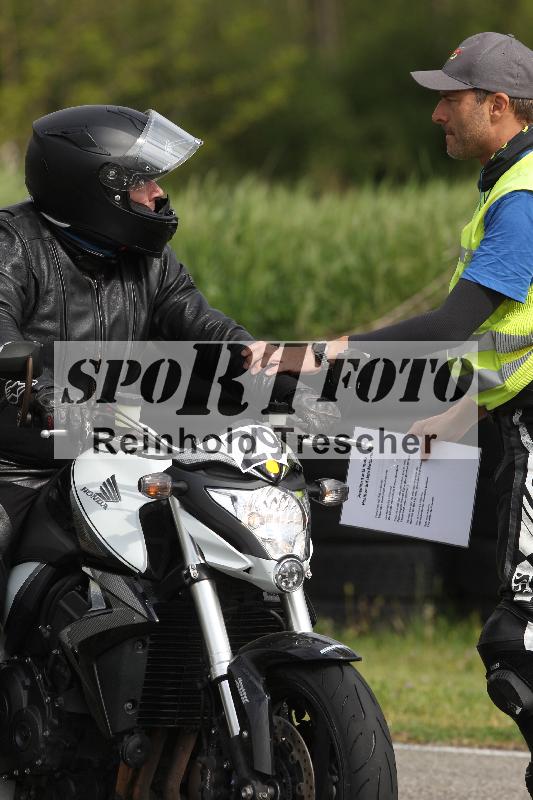 /Archiv-2025/10 23.04.2025 Cornu Master School ADR/rot-rouge/29